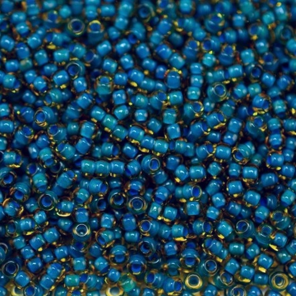 Бисер Preciosa 10/0 цв. 10023, Синий, прозрачный с цветной линией внутри
