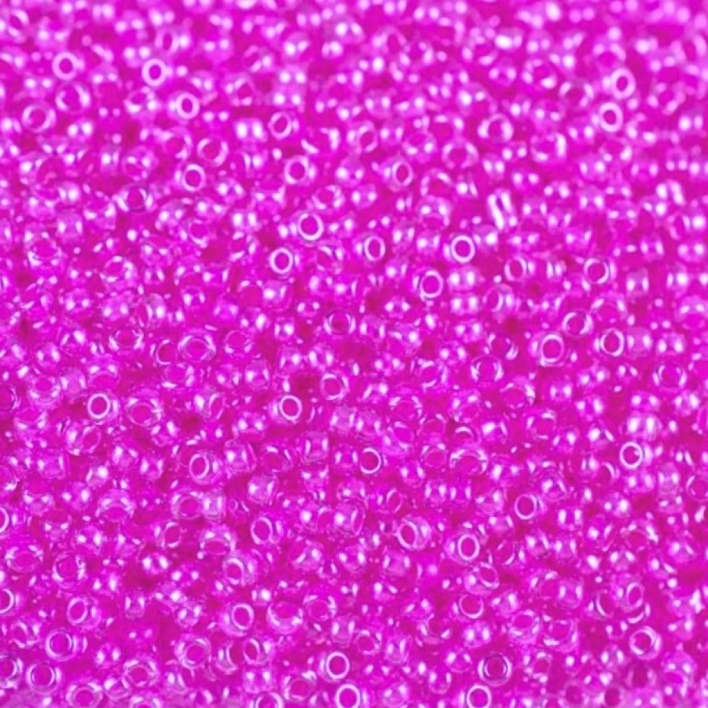 Бисер Preciosa 10/0 цв. 38877, Ярко Розовый прозрачный